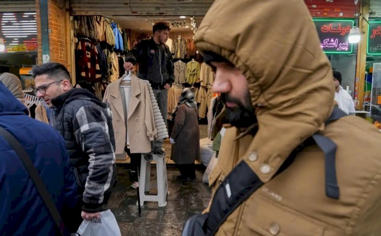 احتجاجات إيران والانقطاع الرقمي.. أكثر من أسبوعين من العزلة الاقتصادية والرقابية