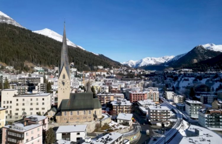 عودة الولايات المتحدة إلى صدارة المشهد الاقتصادي العالمي عبر دافوس 2026