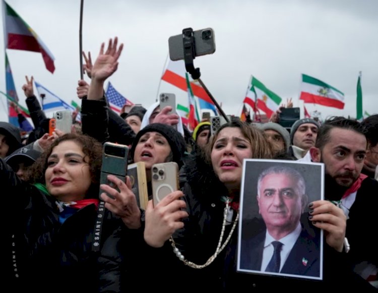 مظاهرات عالمية حاشدة دعمًا لاحتجاجات إيران وسط قمع دموي متواصل