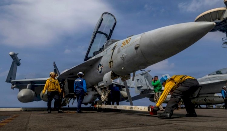 ما بين تجنب الضربة الأولى والعروض الاقتصادية.. انطلاق المفاوضات الأمريكية الإيرانية