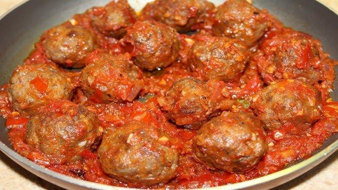 منيو فطار 11 رمضان.. طريقة عمل كفتة بالصلصة في المنزل