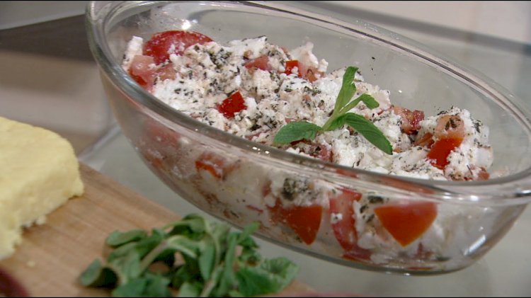 سحور اليوم الـ16 من رمضان.. سلطة الجبنة القريش خيار صحي وخفيف يمنحك الطاقة