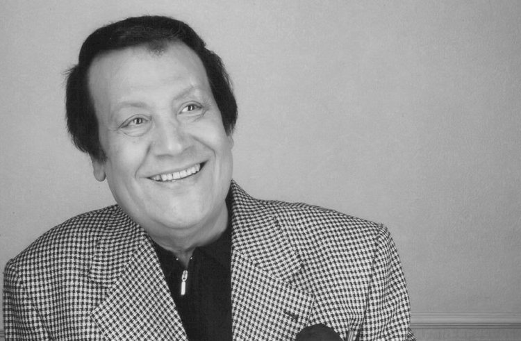 21 عامًا على رحيل محمد رشدي.. كيف أصبح فارس الأغنية الشعبية؟