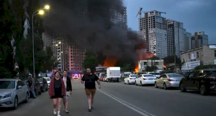 اتصالات ترامب مع بوتين وزيلينسكي تفتح باب الدبلوماسية وسط تصعيد عسكري جديد