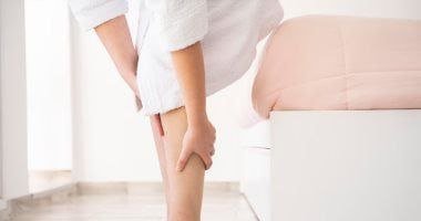 أسباب ترهل جلد الساقين وكيفية الوقاية منه بخطوات بسيطة
