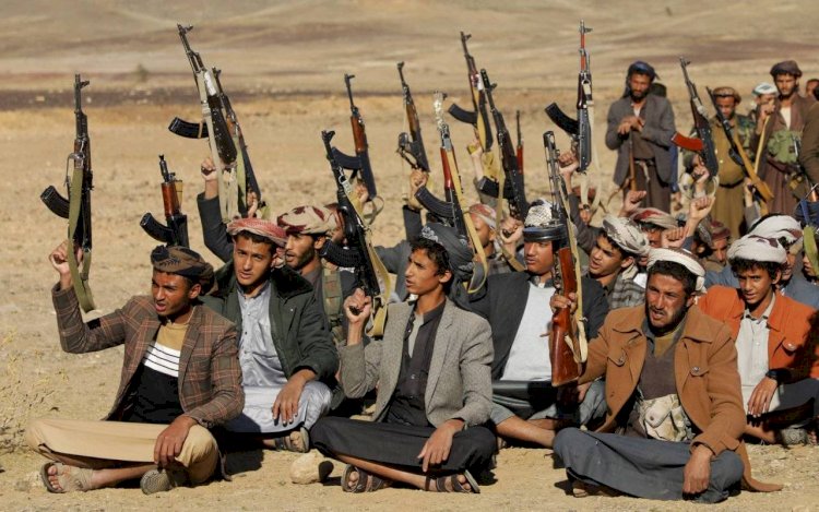محلل سياسي يمني: ضربات موجعة للحوثيين وتعز تضيق الخناق على تحركات الجماعة